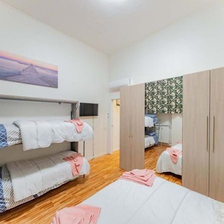 Comfy Appartment Near Metro M3 - Wifi Милан Экстерьер фото